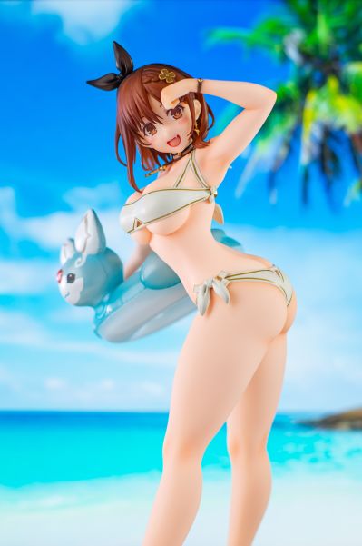 莱莎的炼金工房2：失落的传说与秘密妖精 莱莎琳・斯托特 白色泳装