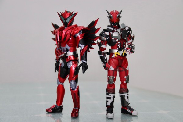 S.H.Figuarts 假面骑士零一 假面骑士迅 激燃雄鹰