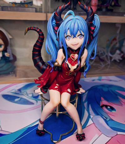 压泡面 初音未来 变色小恶魔