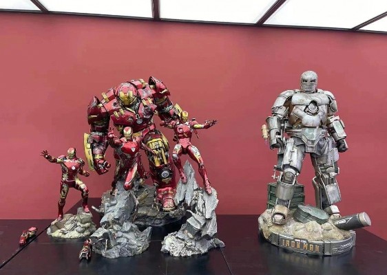 漫威系列 复仇者联盟2：奥创纪元 钢铁侠 44号装甲 反浩克装甲 全身像