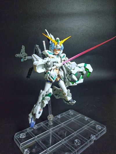 MS少女 高达UC RX-0独角兽高达 觉醒形态