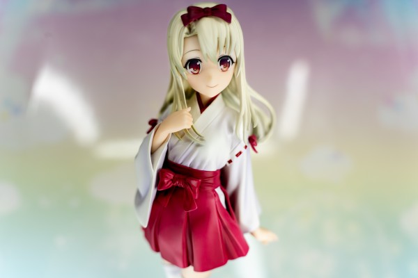 Fate/kaleid liner 魔法少女伊莉雅 伊莉雅丝菲尔・冯・爱因兹贝伦 巫女服