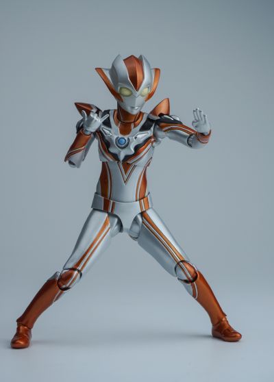 S.H.Figuarts 罗布奥特曼系列 格丽乔奥特曼