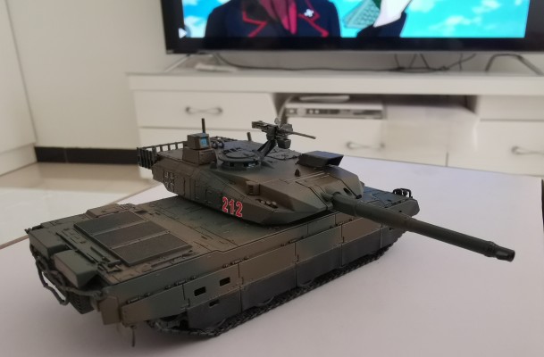 1/72 军模套件 No.16 日本陆上自卫队 10式主战坦克＆73式特大型半挂拖车