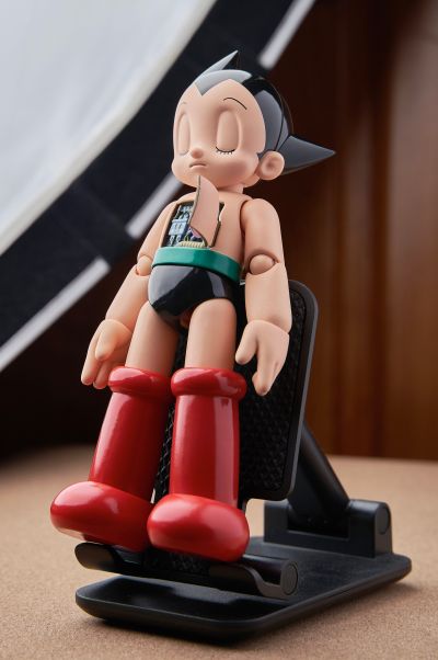 MAFEX 编号145 铁臂阿童木 阿童木 1.5版本