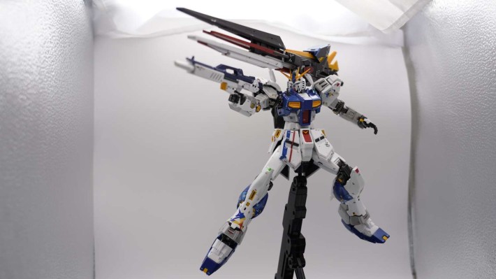 超合金 RX-93ff Nu高达