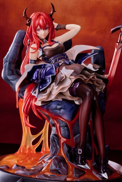 明日方舟 史尔特尔 熔火Ver.