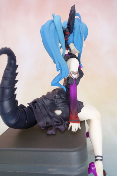 压泡面 初音未来 变色小恶魔