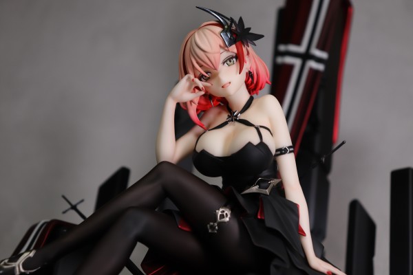 碧蓝航线 罗恩 暗红色的微笑