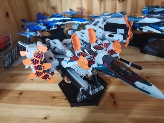 DX超合金 超时空要塞Δ VF-31S 齐格菲（阿拉德·梅塔斯机）