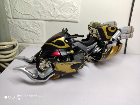 S.H.Figuarts(真骨雕制法) 假面骑士空我 假面骑士空我 全能形态 假面骑士50周年纪念版