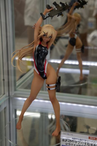 ARMS NOTE 游泳部的后辈 红色条纹泳装