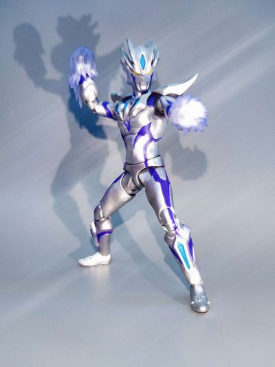 S.H.Figuarts   赛罗奥特曼 无限形态