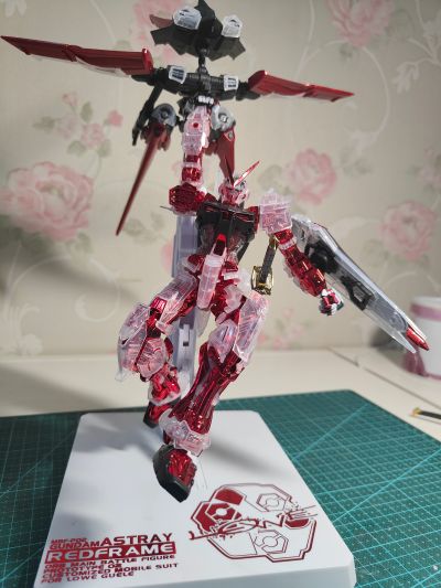 MG 高达基地限定   异端高达红色机(翔翼型装备) 电镀骨架/透明配色