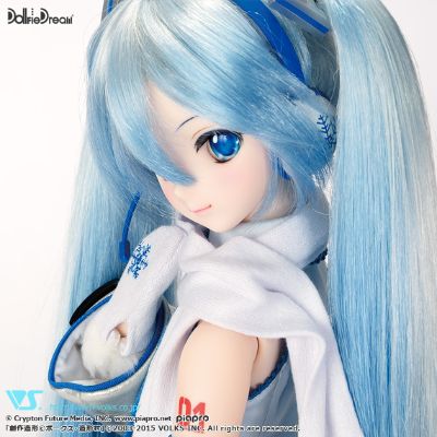 Dollfie Dream DD VOCALOID 初音未来 雪初音