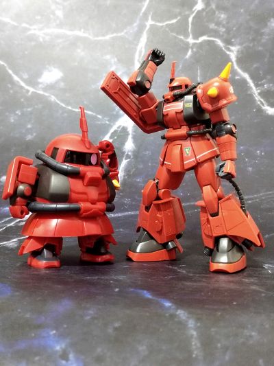 HGUC 1/144 机动战士高达 MSV-R 强尼·莱汀的归来 MS-06R-2 强尼・雷电专用扎古
