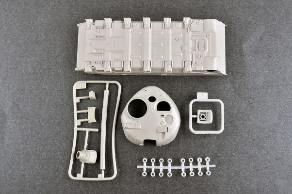 编号：09601 1/35 装甲车辆系列 苏联 T-72乌拉尔（172工程）