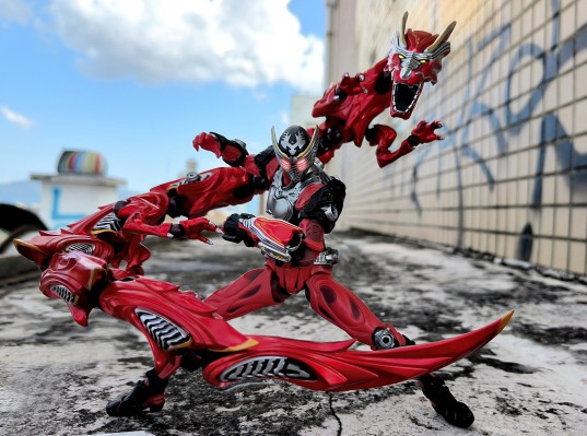 S.I.C. Vol.54 假面骑士イクサ＆假面骑士ダークキバ 「假面骑士キバ」より