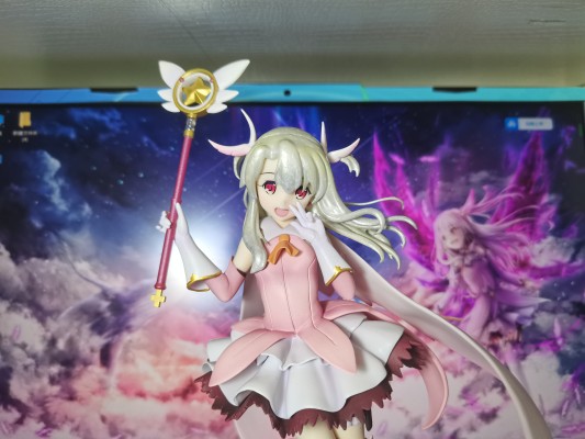 Fate/kaleid liner 魔法少女☆伊莉雅 Prisma☆Phantasm 伊莉雅斯菲尔·冯·爱因兹贝伦 眨眼ver.