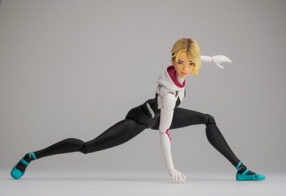 MAFEX No.134 蜘蛛侠：平行宇宙 蜘蛛格温 ＆ 蜘猪侠