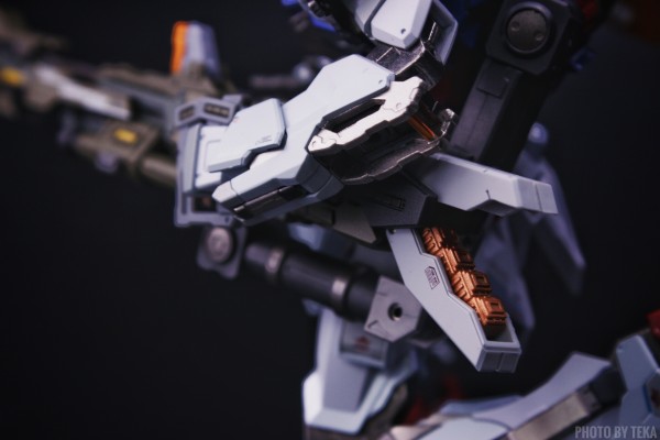 METAL BUILD 机动战士高达SEED 重炮强袭装备 -METAL BUILD系列十周年纪念版-