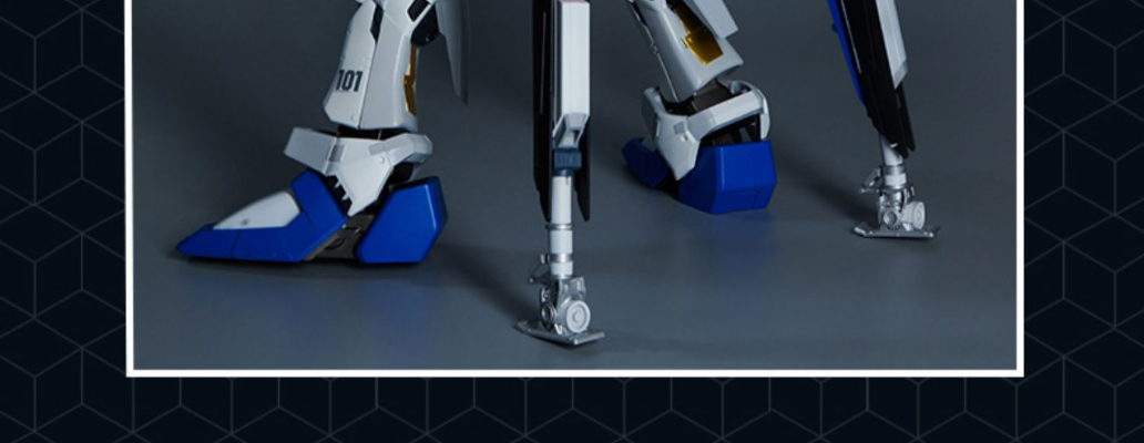 特大模型 实物大自由高达立像