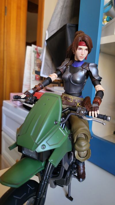 PLAY ARTS改　最终幻想7 重制版 杰西与摩托套装