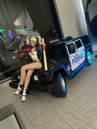 哈莉奎茵 合金载具手办