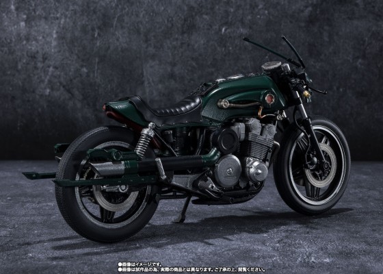 S.H.Figuarts  假面骑士暗日（BLACK SUN） 战蝗摩托