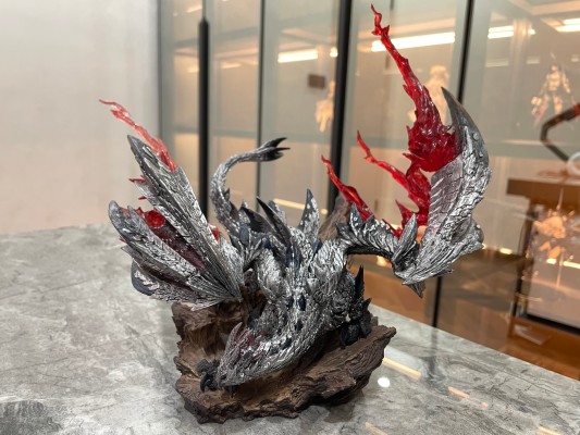 Capcom手办创造者 创作家模型 怪物猎人XX/GU 天彗龙