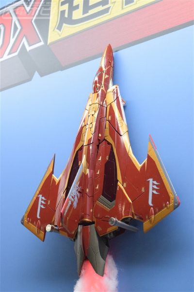 DX超合金 超时空要塞系列 Sv-262Hs 龙III （伯格·康瓦尔特机）赤骑士版