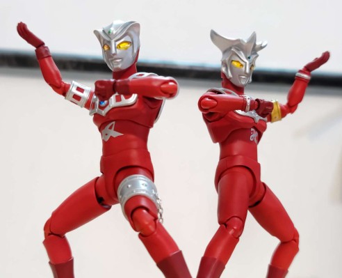 S.H.Figuarts  雷欧奥特曼 阿斯特拉