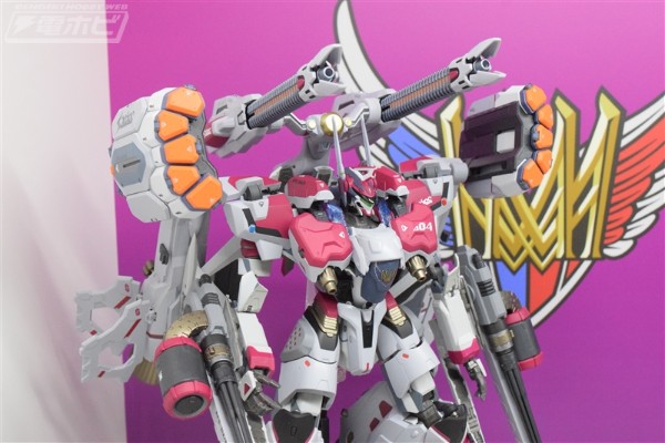 DX超合金 超时空要塞系列 VF-31AX  卡伊洛斯 进阶型 （米拉吉·法莉娜·吉纳斯专用机）对应武装配件套装