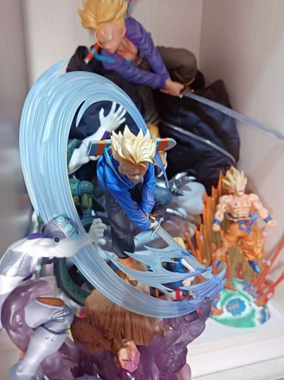 FiguartsZERO [超激战]  龙珠Z 超级赛亚人特兰克斯 -第二位超级赛亚人-