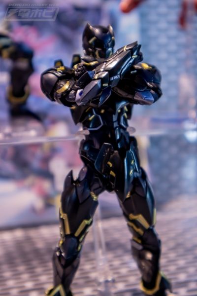 S.H.Figuarts 机动复仇者 黑豹