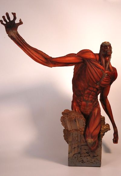 进击的巨人 超大型巨人