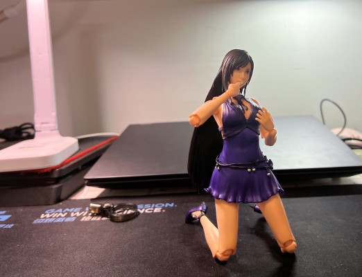 PLAY ARTS改 最终幻想7 重制版 蒂法・洛克哈特 - 礼服 -