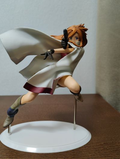 エル・カザド 娜迪 