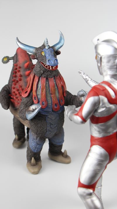 大怪兽系列 艾斯奥特曼 布洛肯 发光Ver.