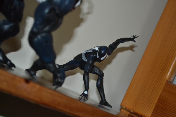 Mafex No.168 漫威漫画 蜘蛛侠 黑色战衣  (漫画版)