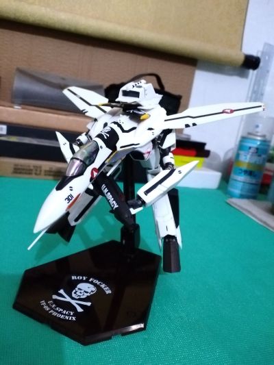 HI-METAL R 超时空要塞ZERO  VF-0S 凤凰（罗伊‧福克专用机）