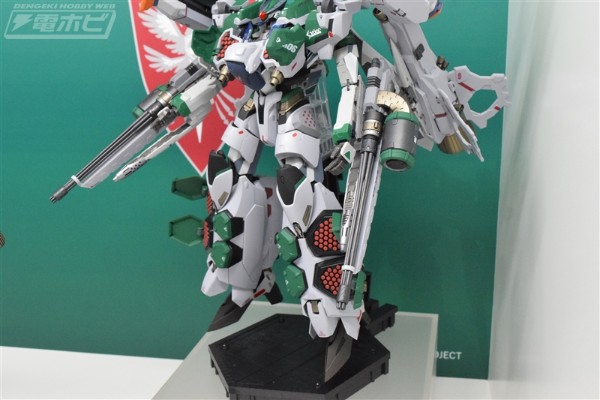 DX超合金 超时空要塞系列 VF-31AX 卡伊洛斯 进阶型 (伯格·康瓦尔特机) 对应武装配件套装