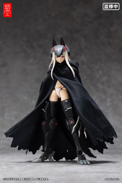 黑色战术连帽披风