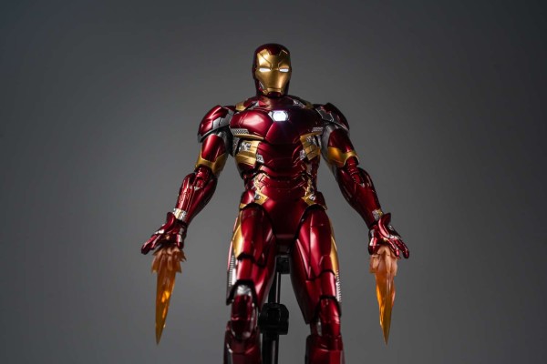 3Z0256 DLX系列 美国队长3：内战 钢铁侠 46号装甲