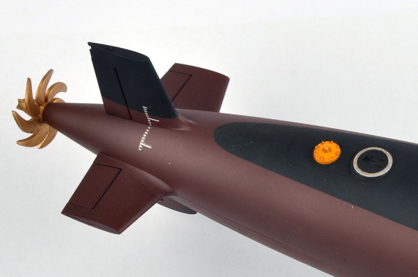 编号：05910  1/144 世界战舰系列 中国海军 092“夏”级战略核潜艇