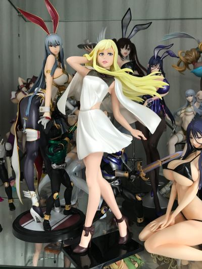 独特魅力 机动战士高达 闪光的哈萨维 琪琪·安达露西亚