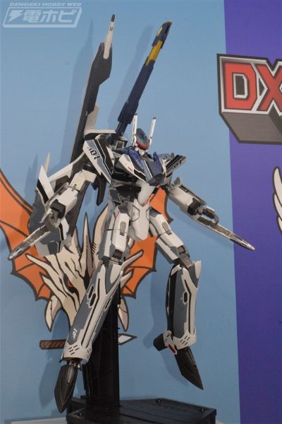 DX超合金 超时空要塞系列 VF-31AX 卡伊洛斯 进阶型（阿拉德·梅塔斯机）