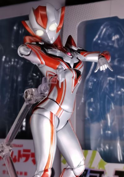 S.H.Figuarts 罗布奥特曼系列 格丽乔奥特曼