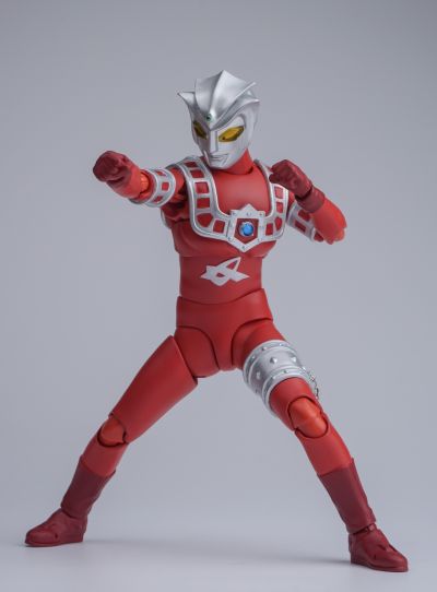 S.H.Figuarts  雷欧奥特曼 阿斯特拉