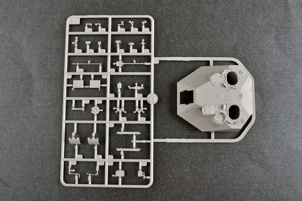 编号:09599 1/35 装甲车辆系列 俄罗斯2S25“章鱼”-SD轻型坦克